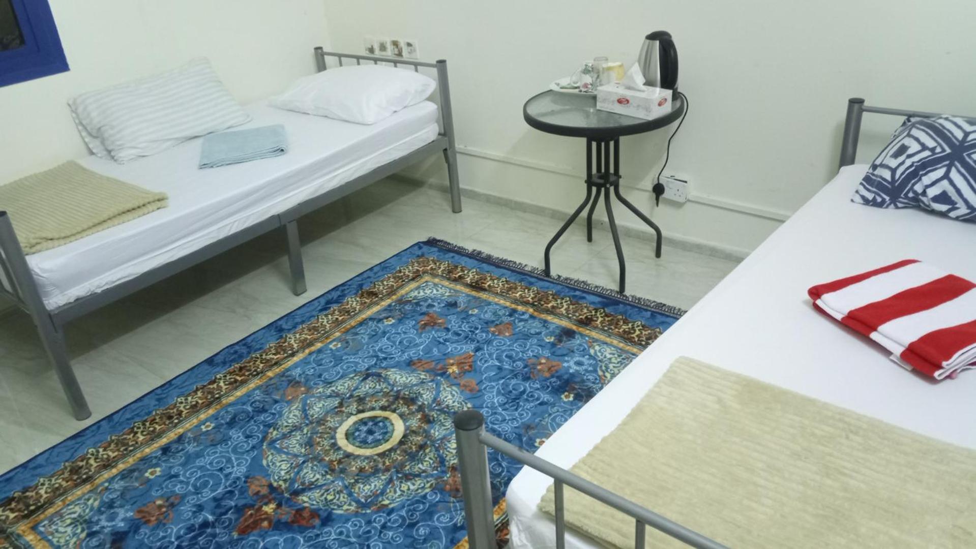 Salem House Hostel 니즈와 외부 사진