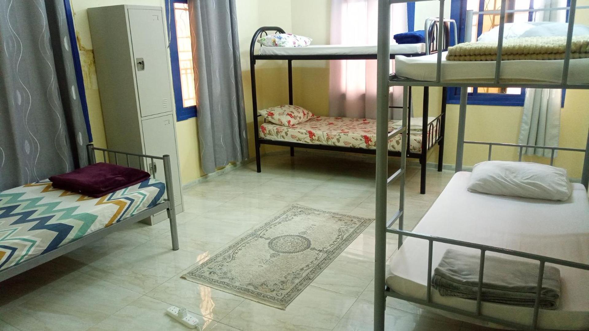Salem House Hostel 니즈와 외부 사진