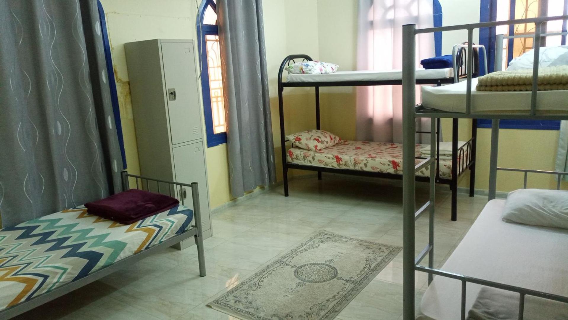 Salem House Hostel 니즈와 외부 사진