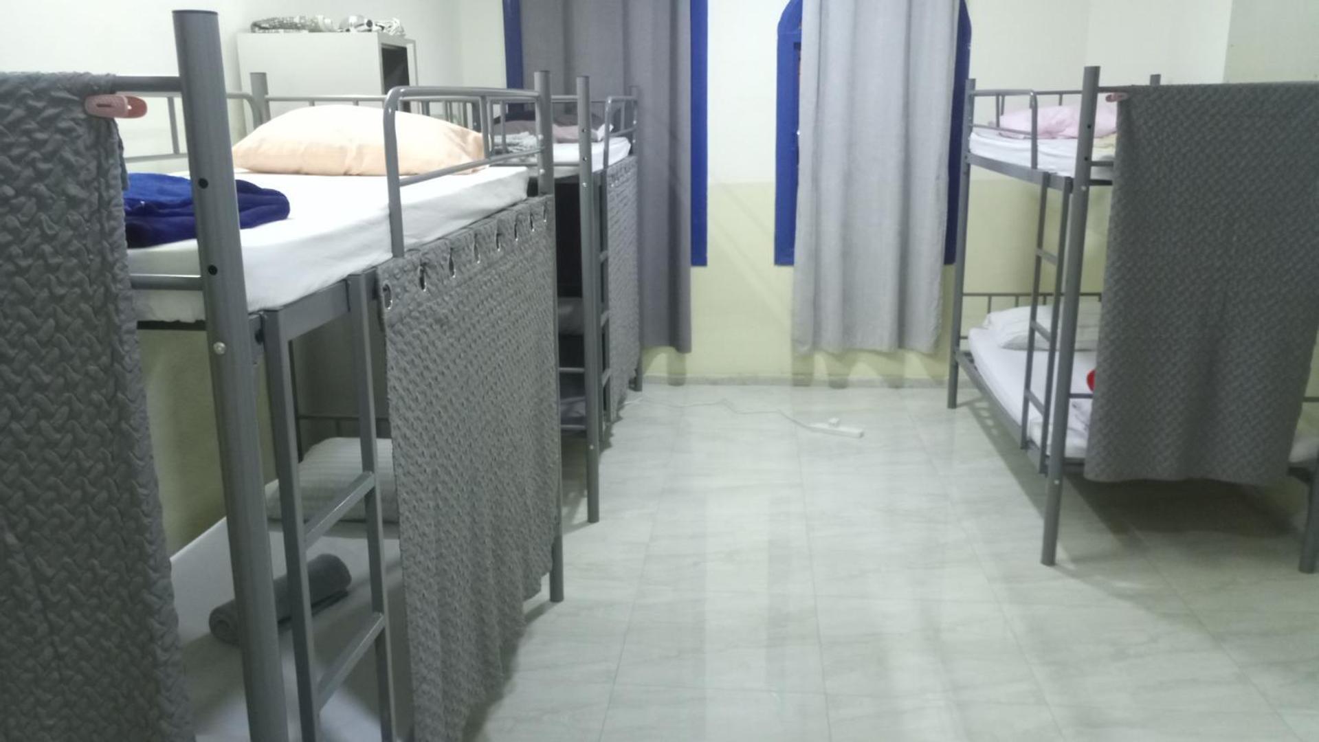 Salem House Hostel 니즈와 외부 사진