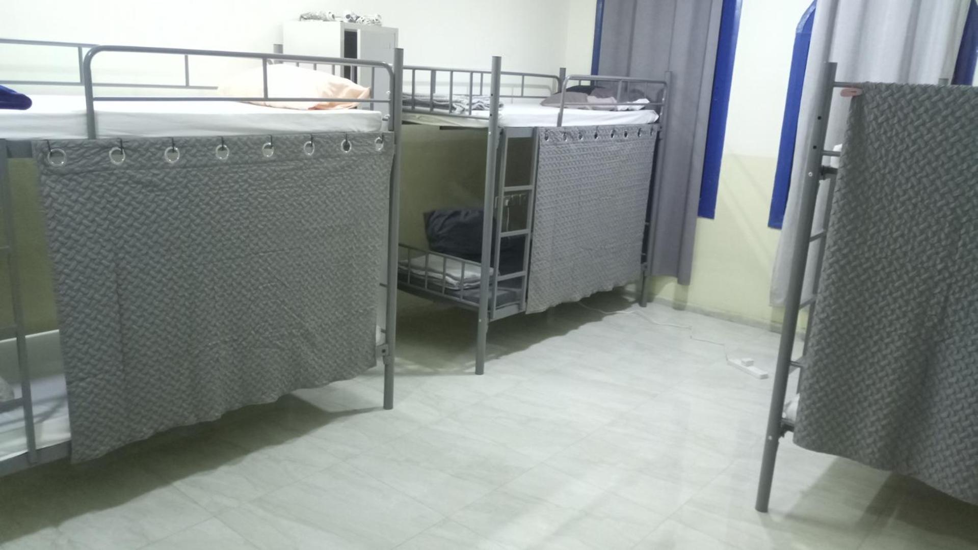 Salem House Hostel 니즈와 외부 사진
