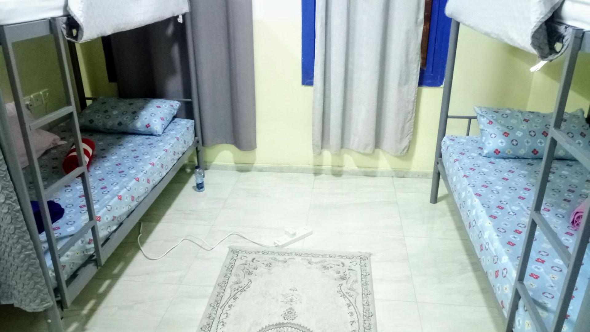 Salem House Hostel 니즈와 외부 사진