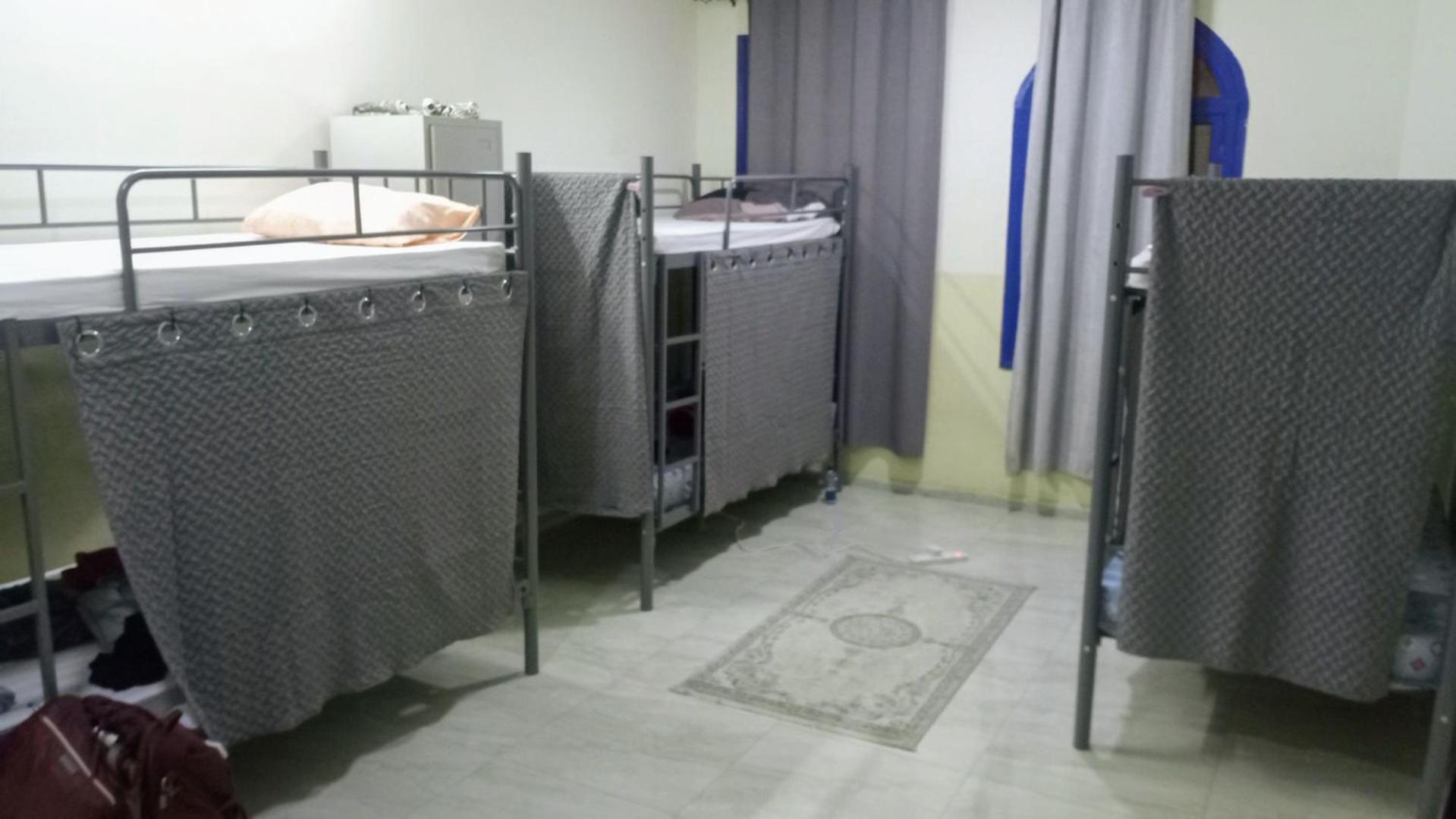 Salem House Hostel 니즈와 외부 사진