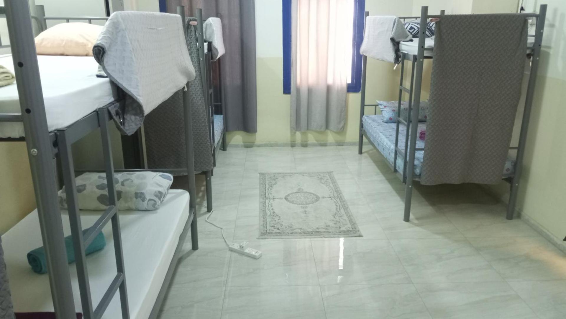 Salem House Hostel 니즈와 외부 사진