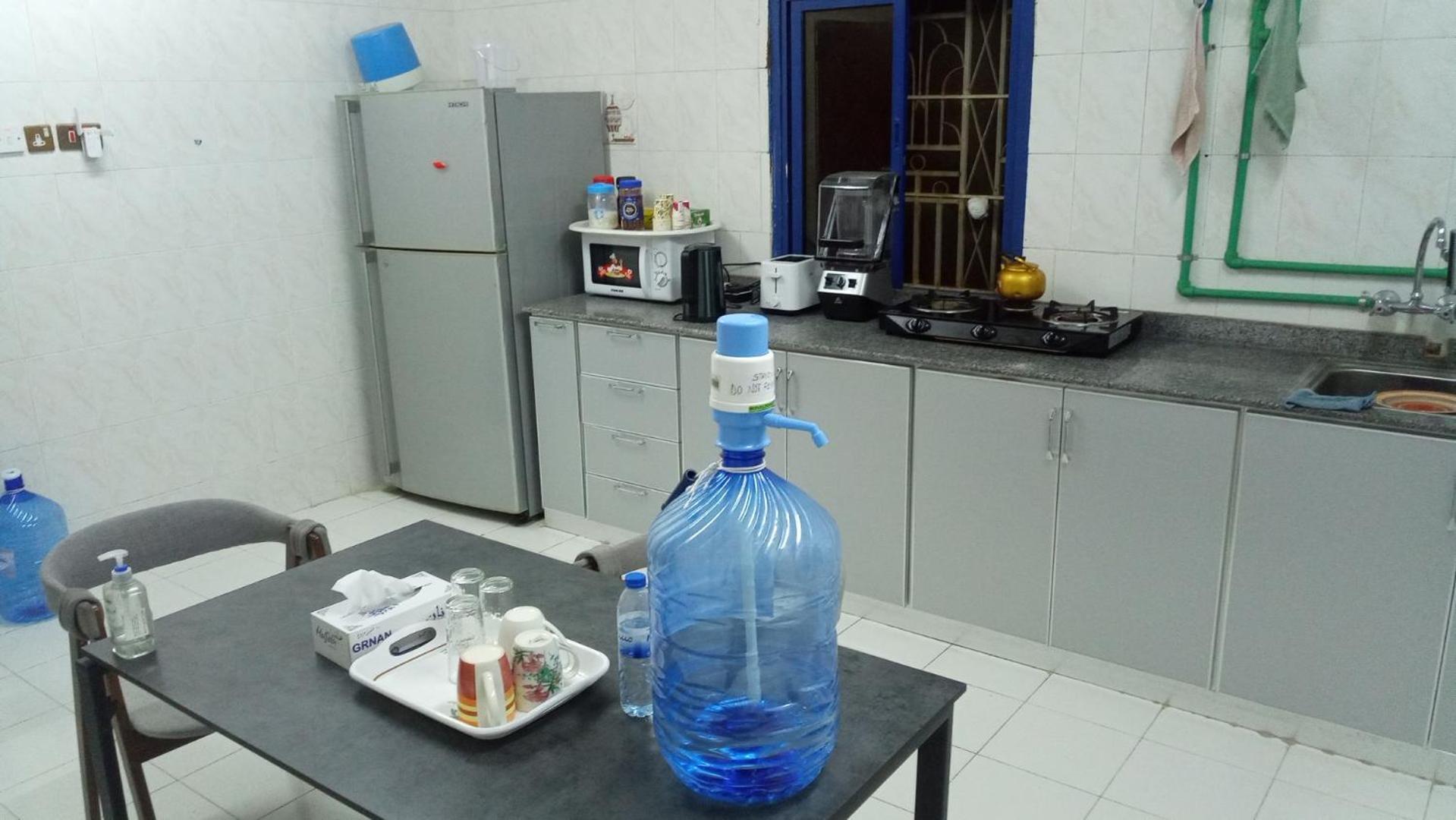 Salem House Hostel 니즈와 외부 사진