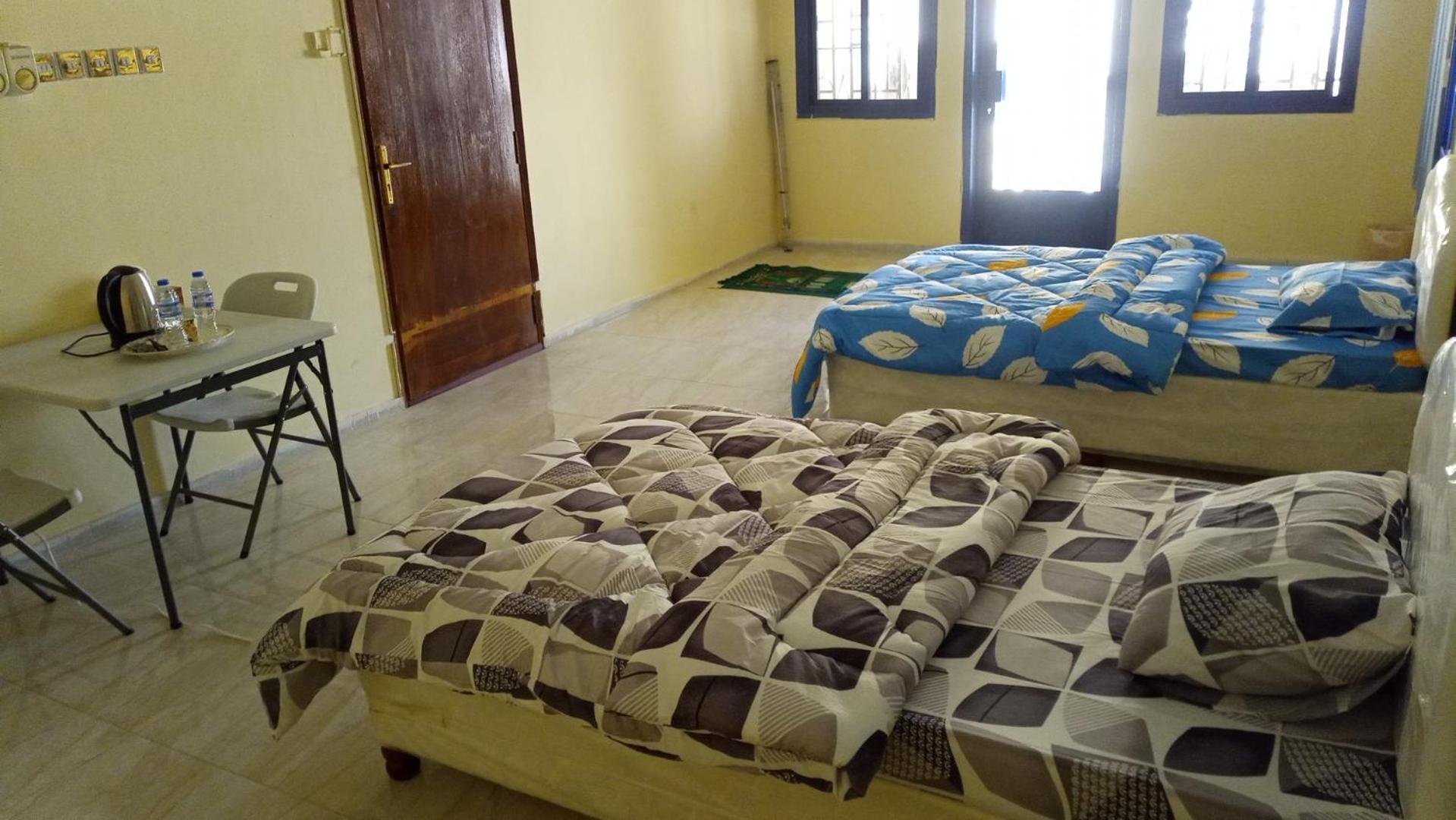 Salem House Hostel 니즈와 외부 사진