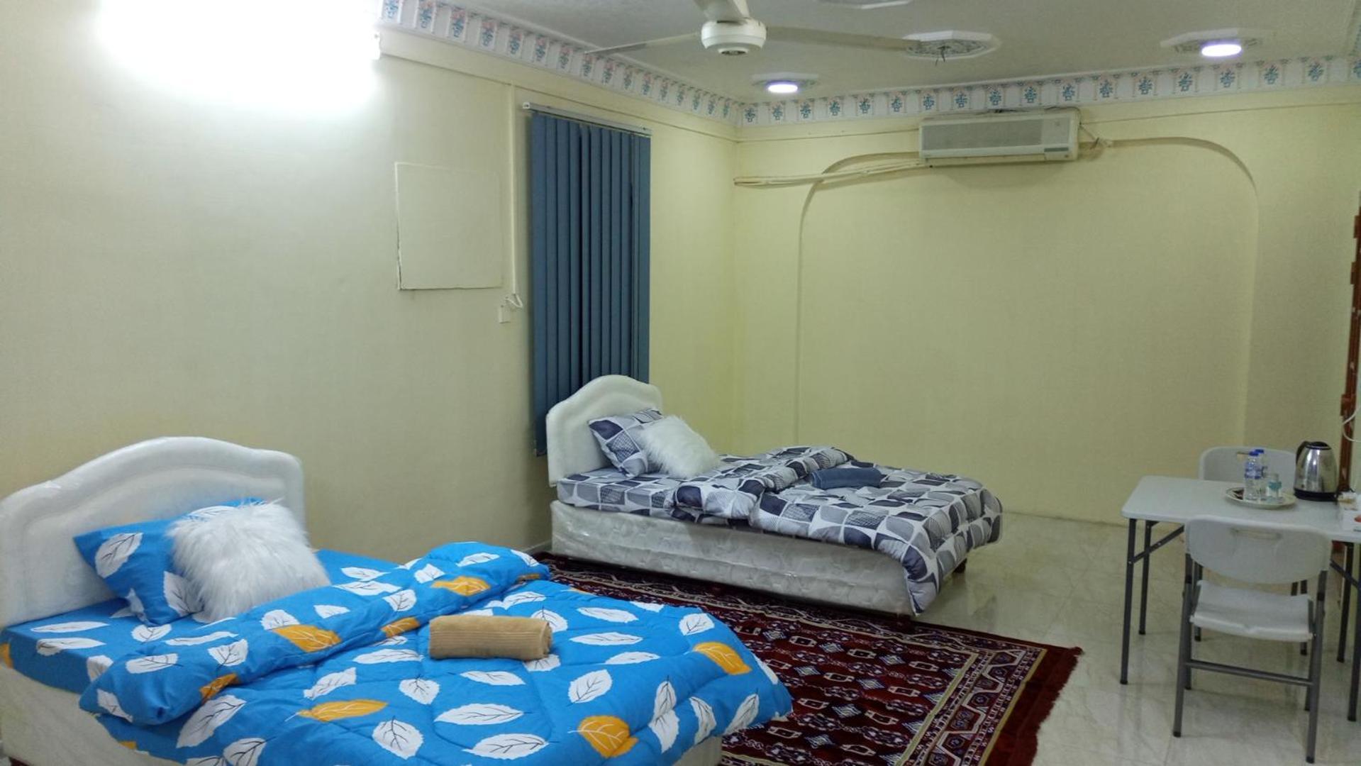 Salem House Hostel 니즈와 외부 사진