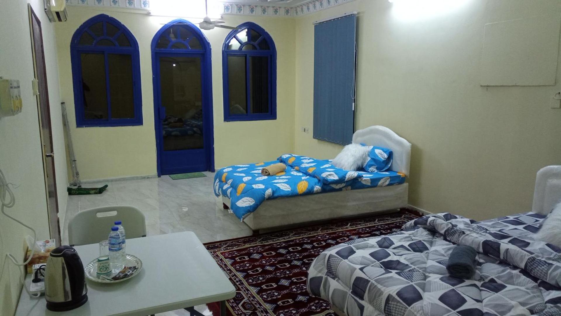 Salem House Hostel 니즈와 외부 사진