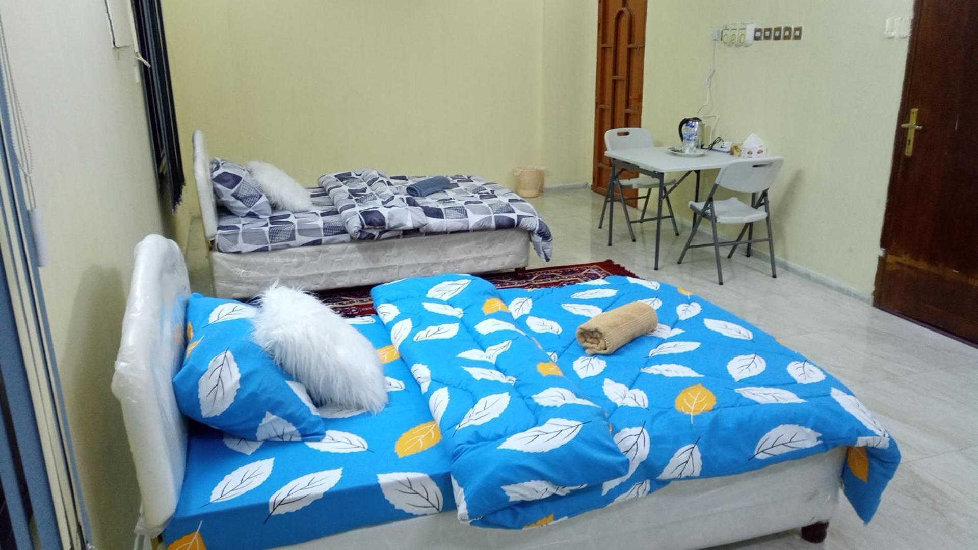 Salem House Hostel 니즈와 외부 사진