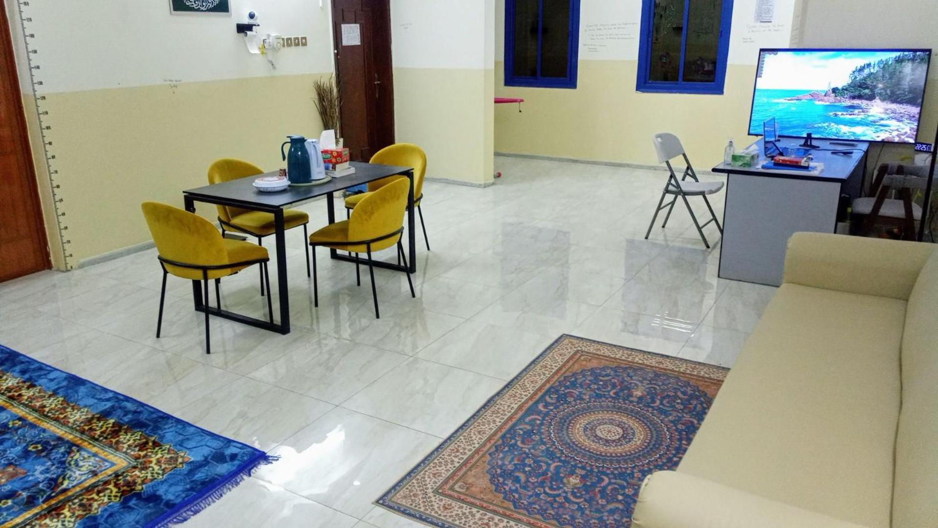 Salem House Hostel 니즈와 외부 사진