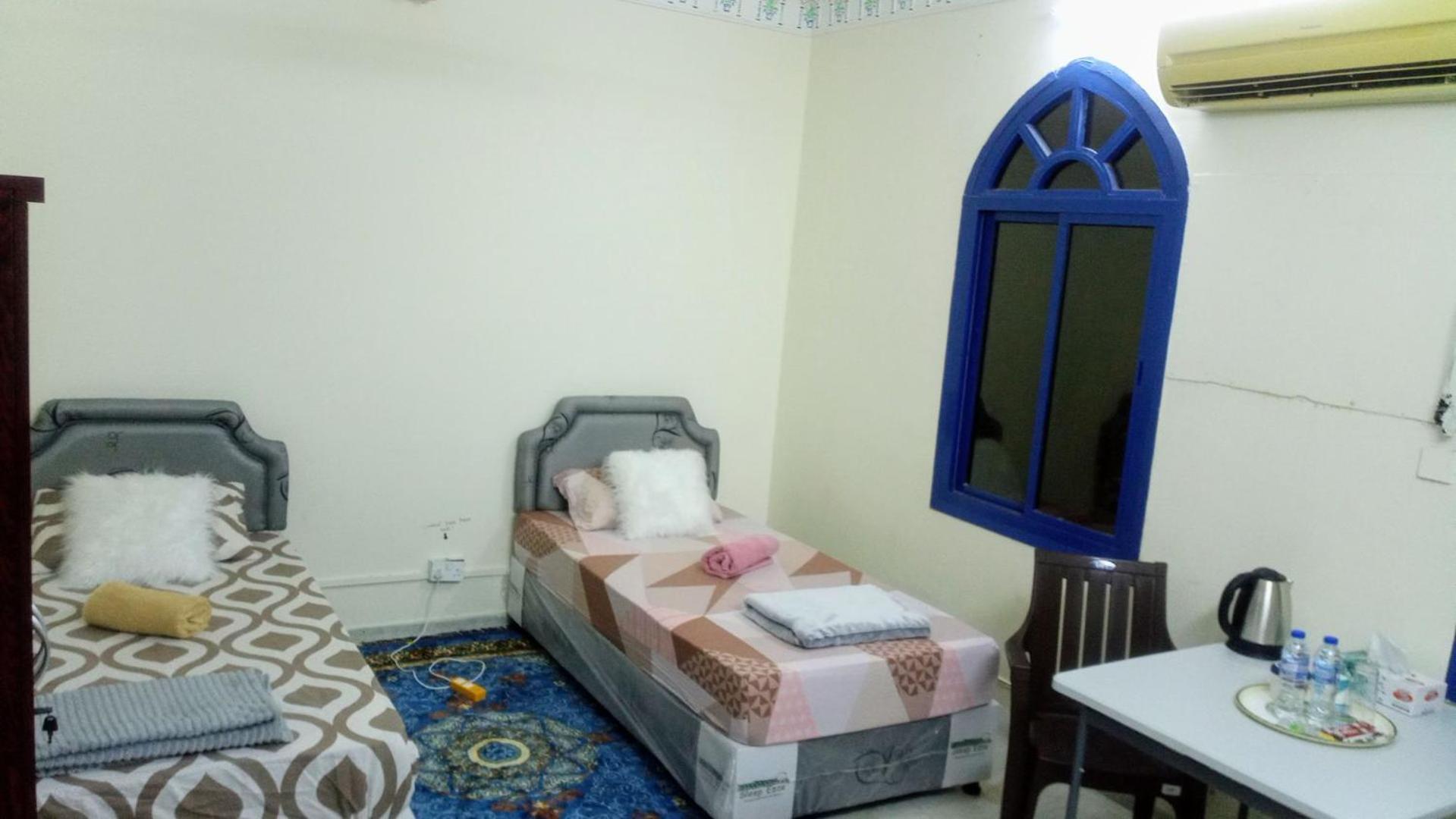 Salem House Hostel 니즈와 외부 사진