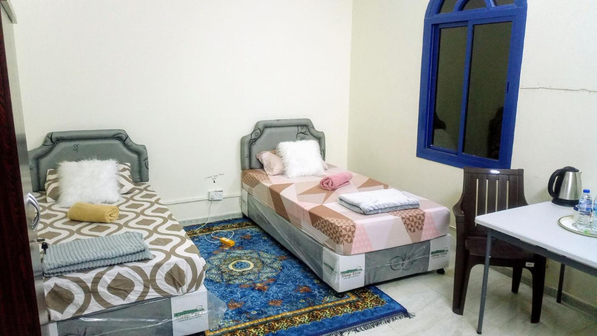 Salem House Hostel 니즈와 외부 사진