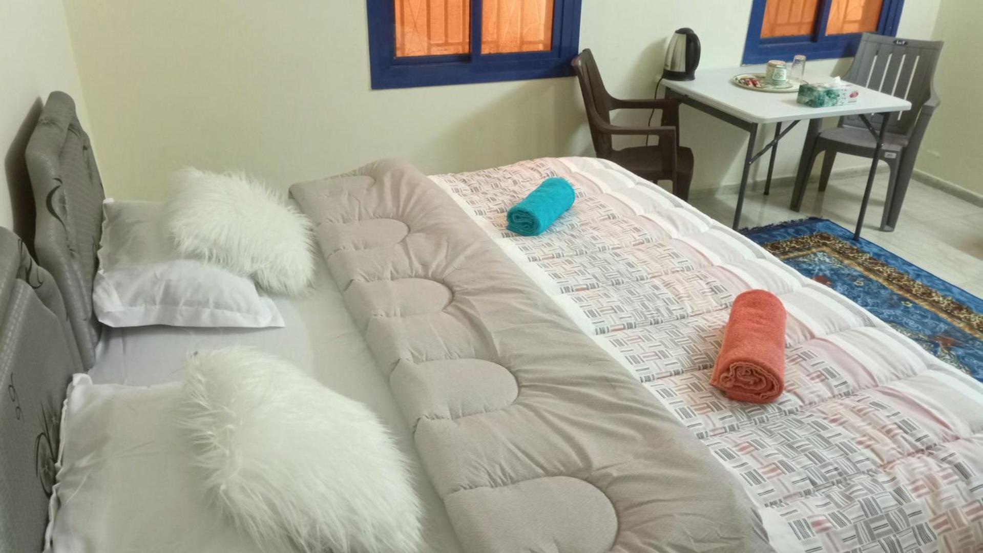 Salem House Hostel 니즈와 외부 사진